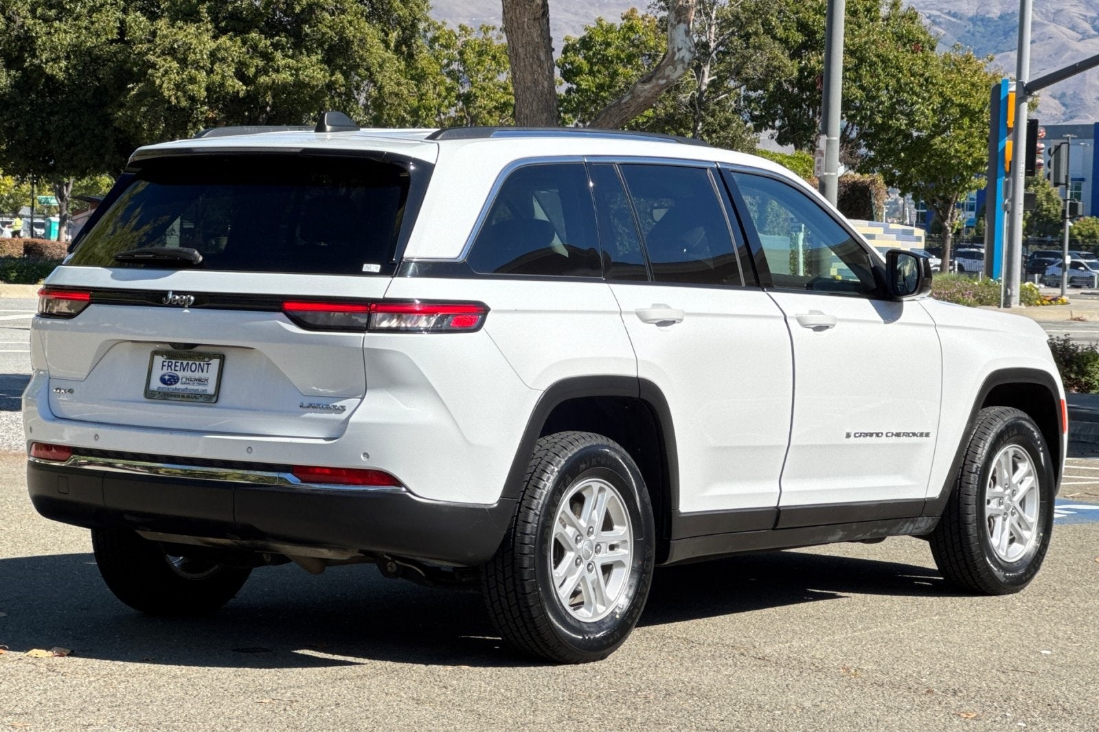 2023 Jeep Grand Cherokee Laredo