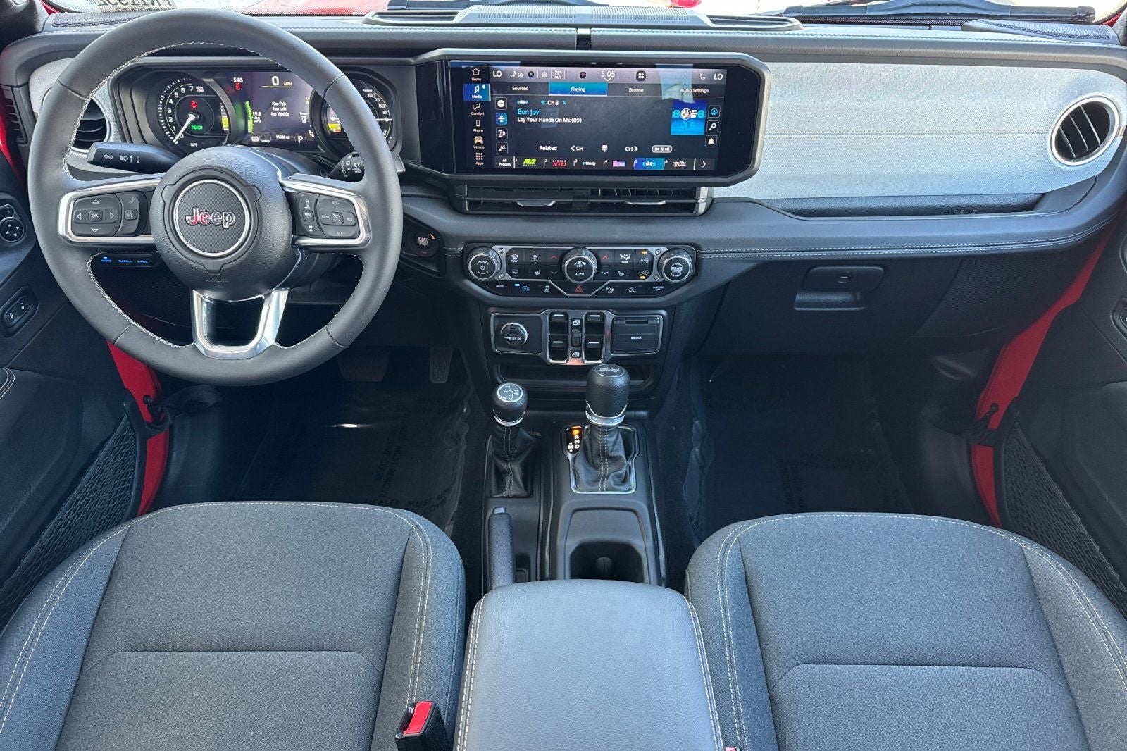 2025 Jeep Wrangler Sahara 4xe