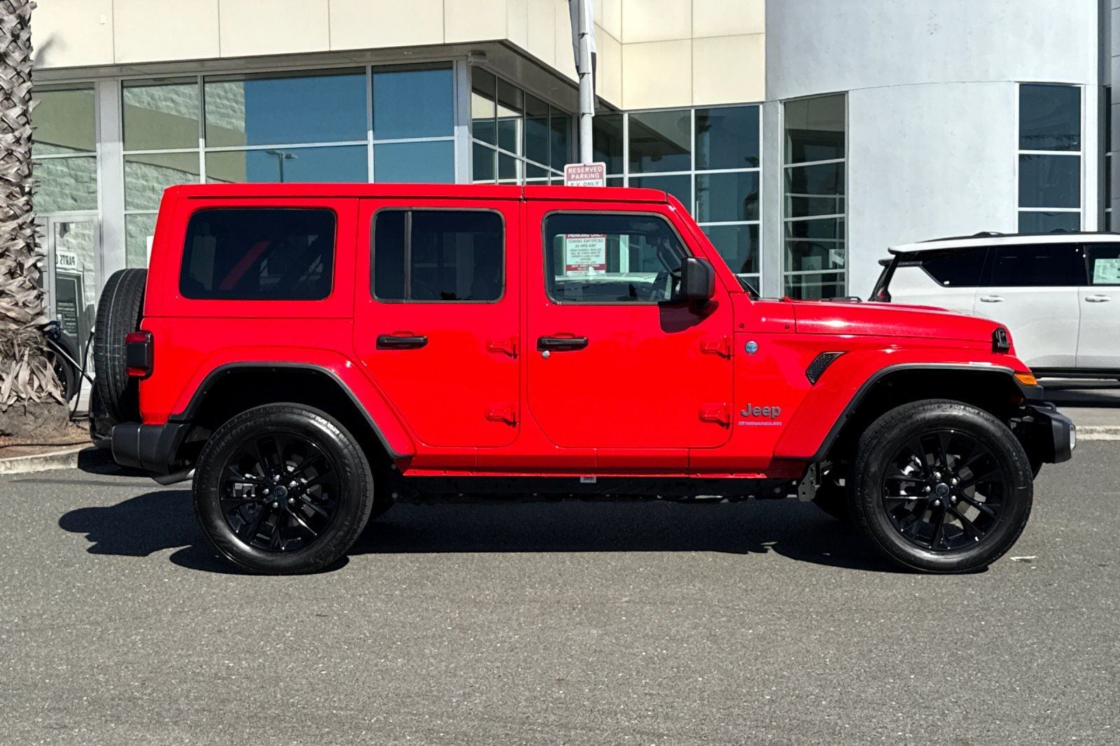 2025 Jeep Wrangler Sahara 4xe
