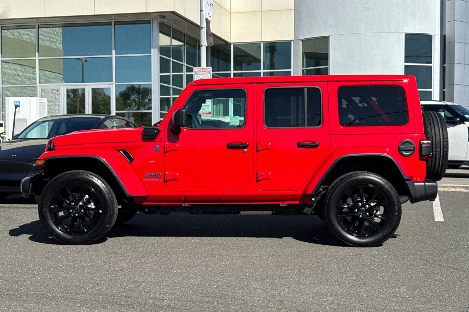 2025 Jeep Wrangler Sahara 4xe