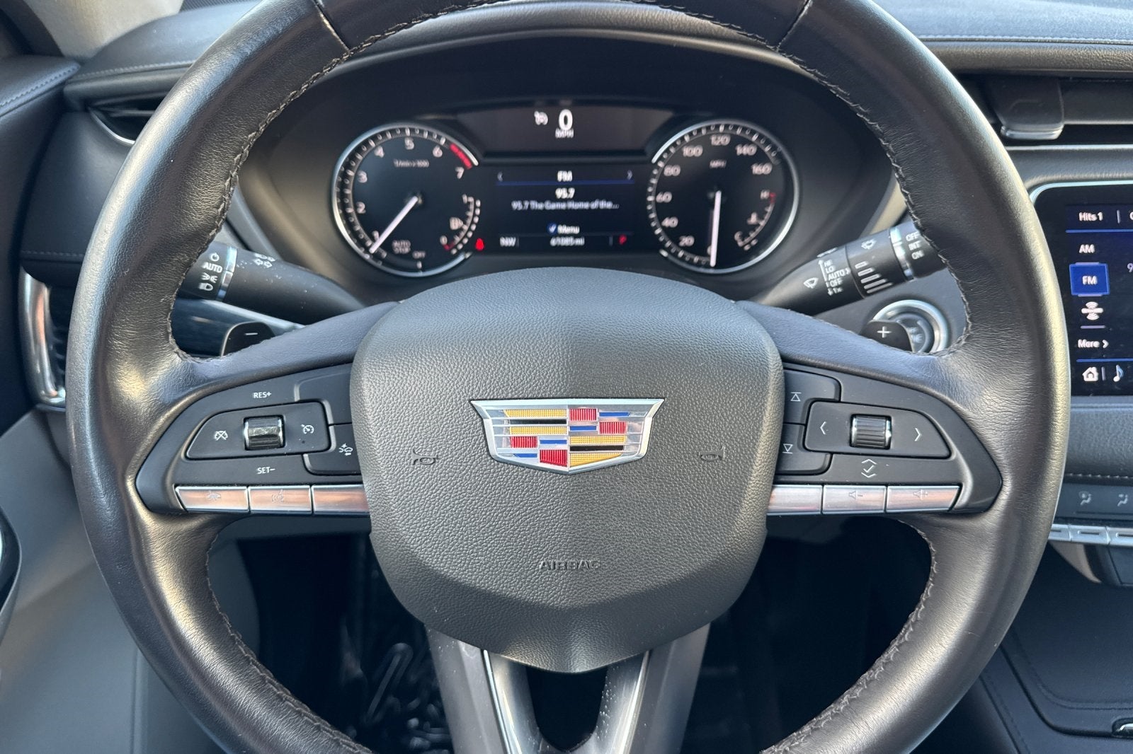 2023 Cadillac XT4 Premium Luxury