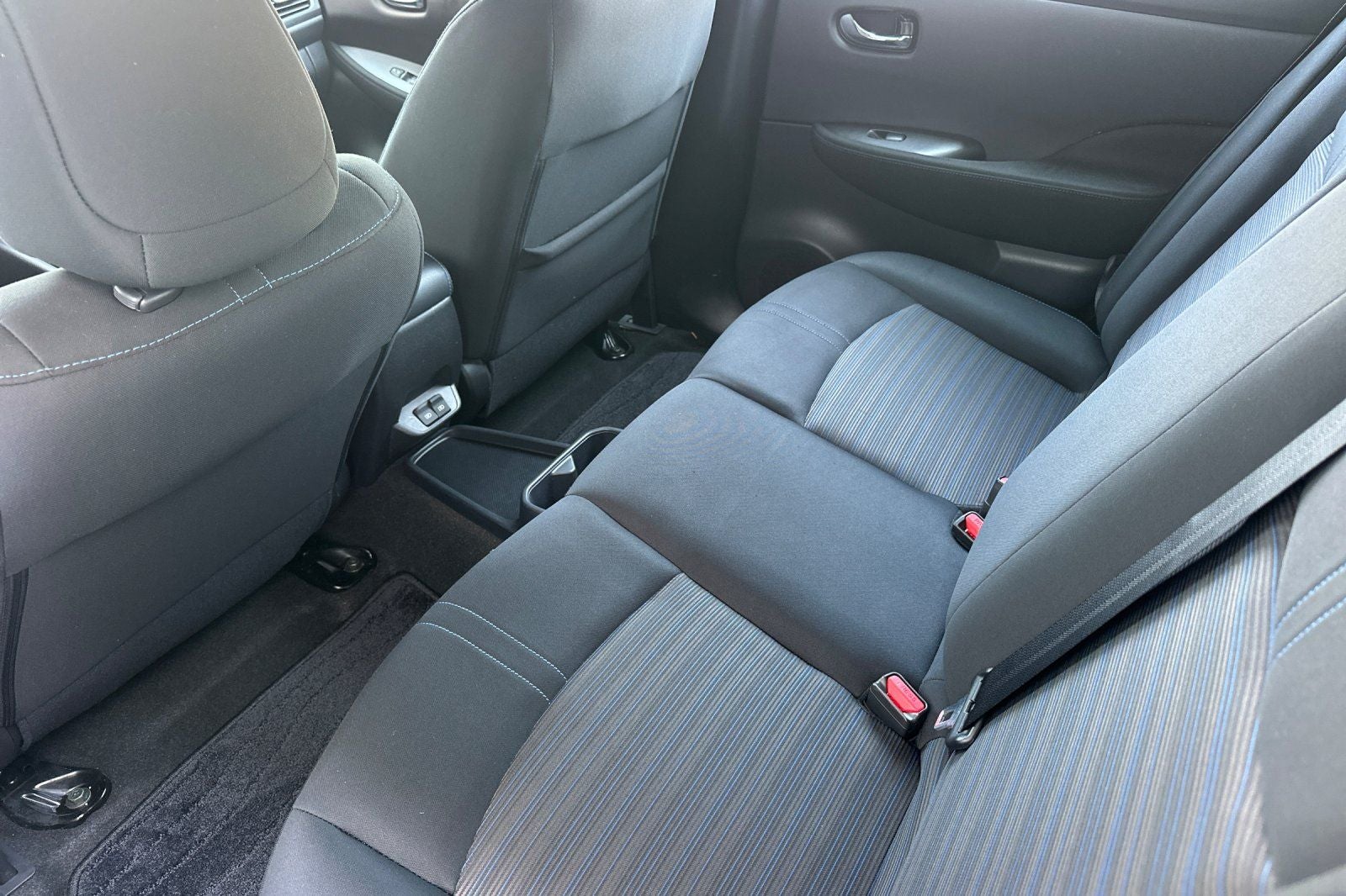 2025 Nissan Leaf S