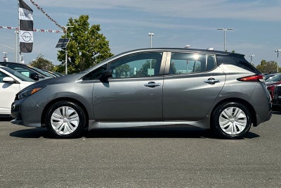 2025 Nissan Leaf S