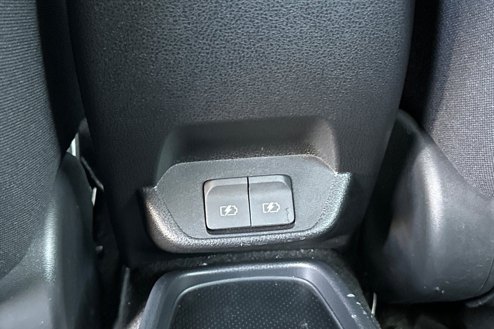 2025 Nissan Leaf S