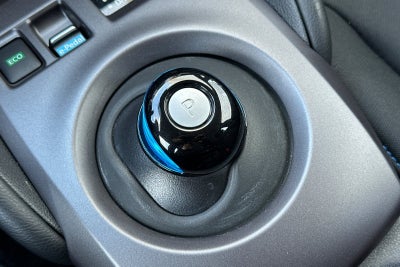 2025 Nissan Leaf S