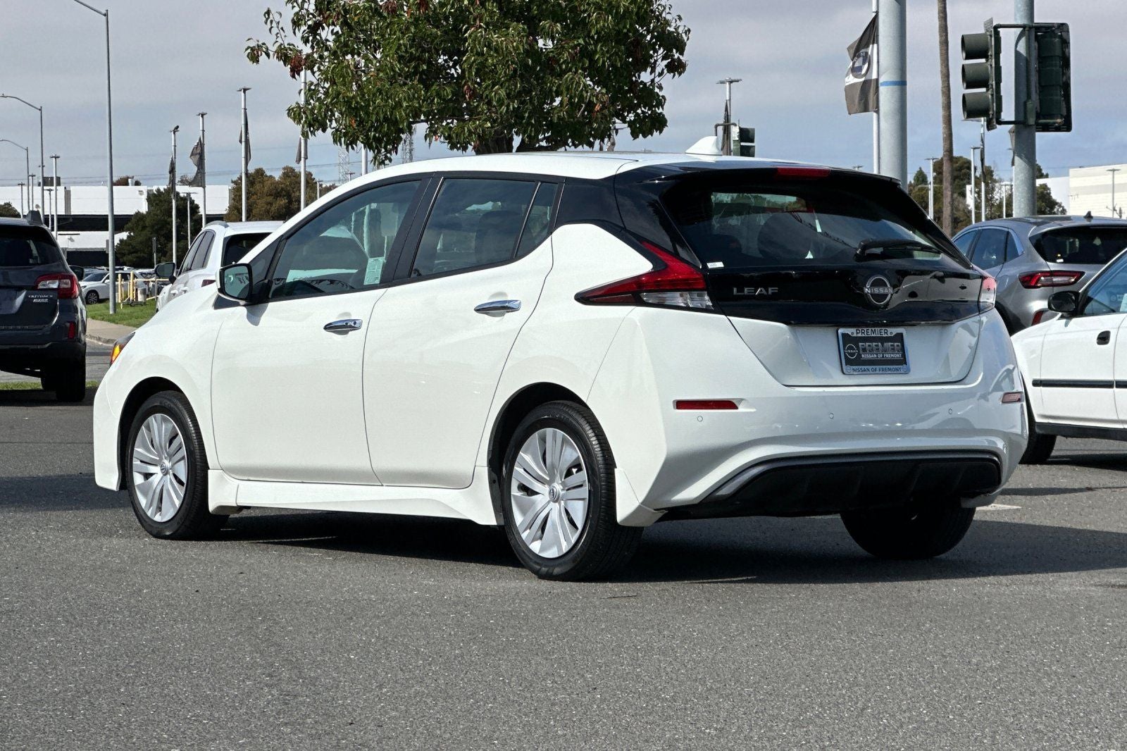 2025 Nissan Leaf S