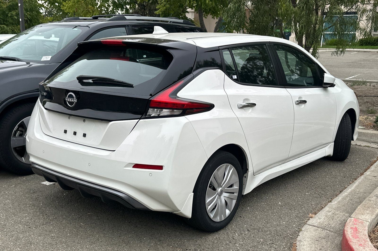 2025 Nissan Leaf S