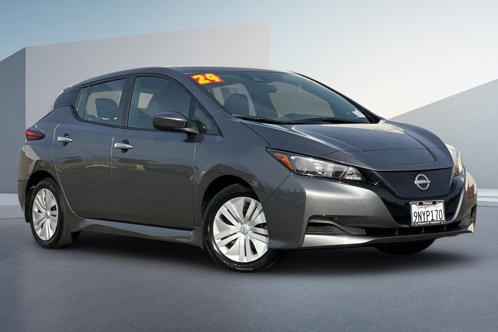 2024 Nissan Leaf S