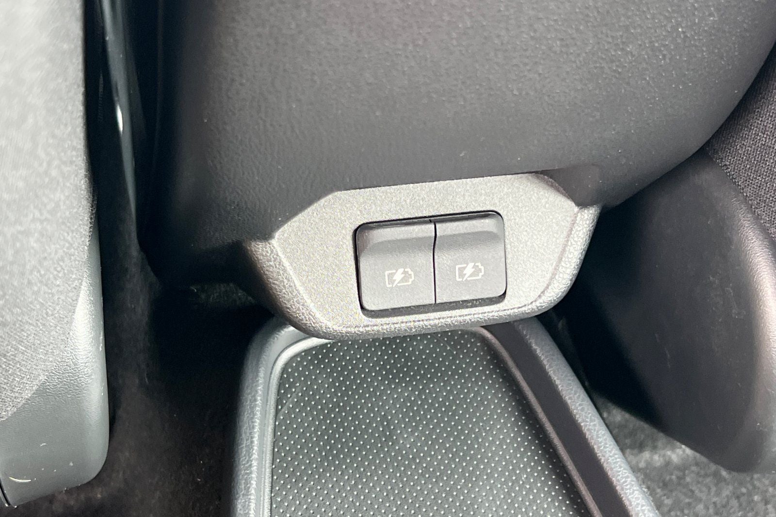 2025 Nissan Leaf S