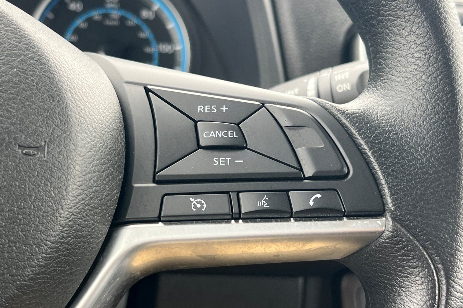 2025 Nissan Leaf S