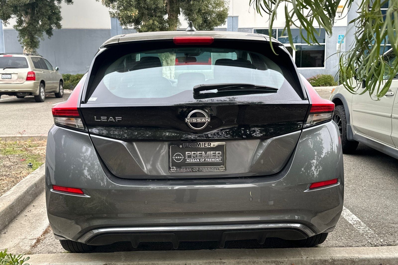 2025 Nissan Leaf S