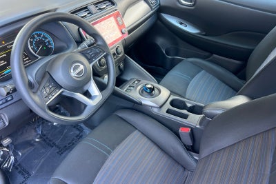 2025 Nissan Leaf S