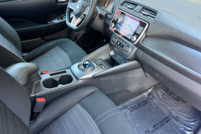 2025 Nissan Leaf S