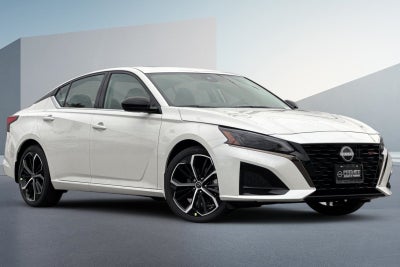 2025 Nissan Altima 2.5 SR