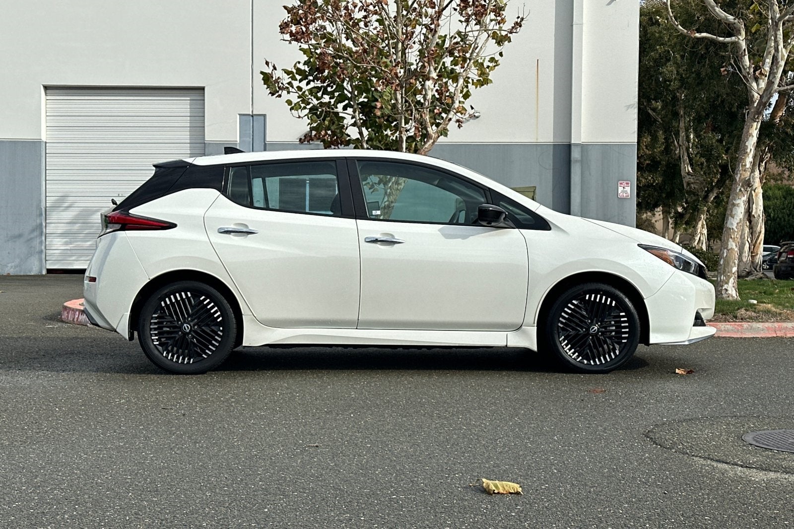 2023 Nissan Leaf SV Plus