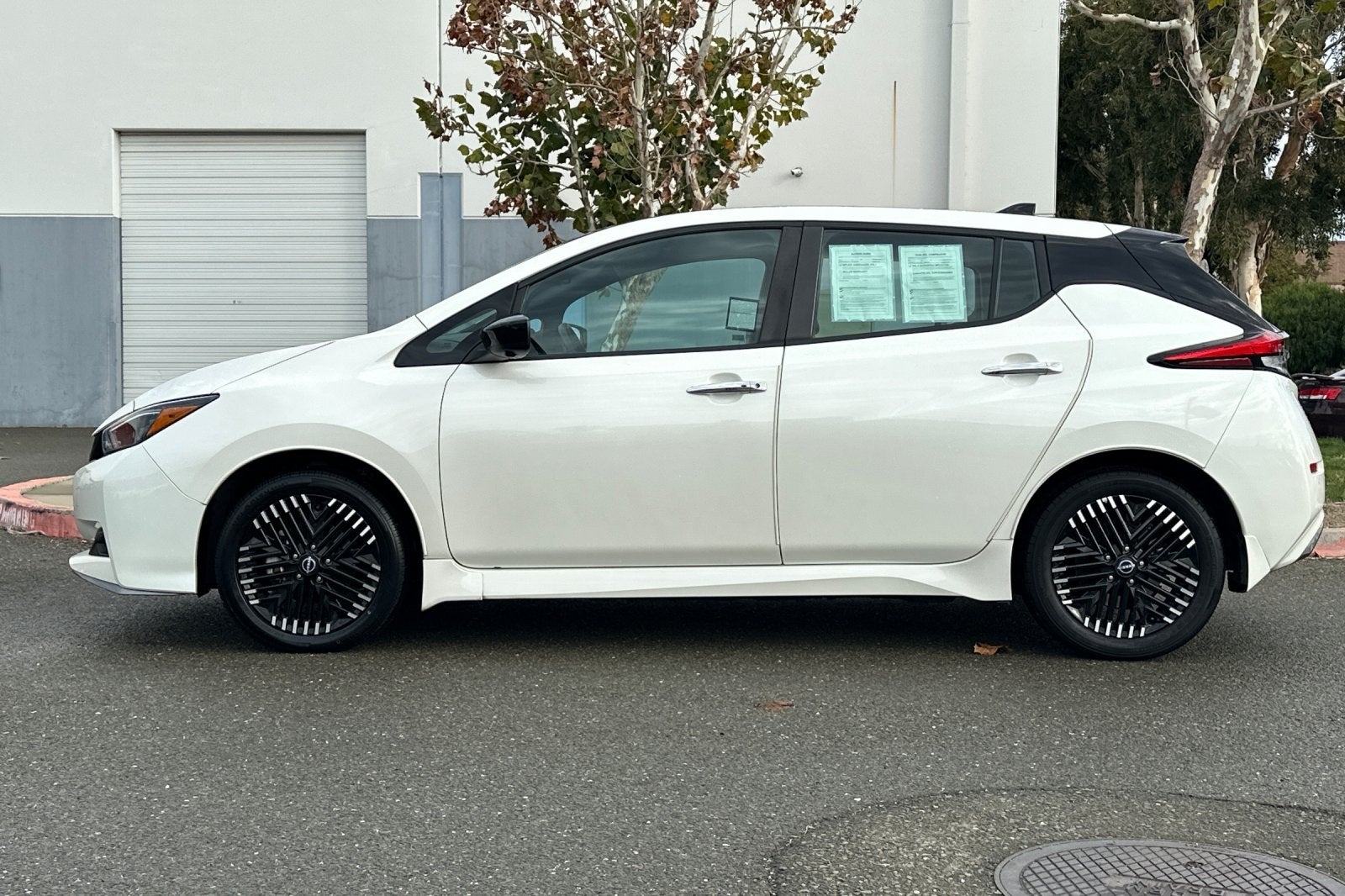 2023 Nissan Leaf SV Plus