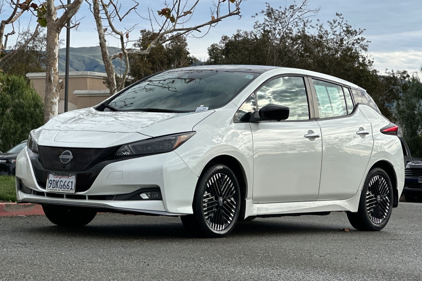 2023 Nissan Leaf SV Plus