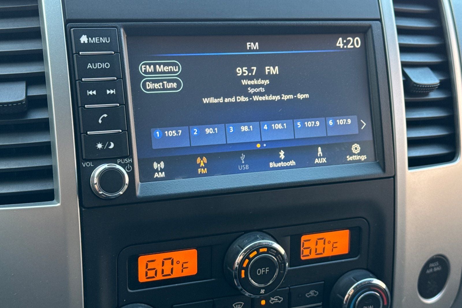 2021 Nissan Frontier SV