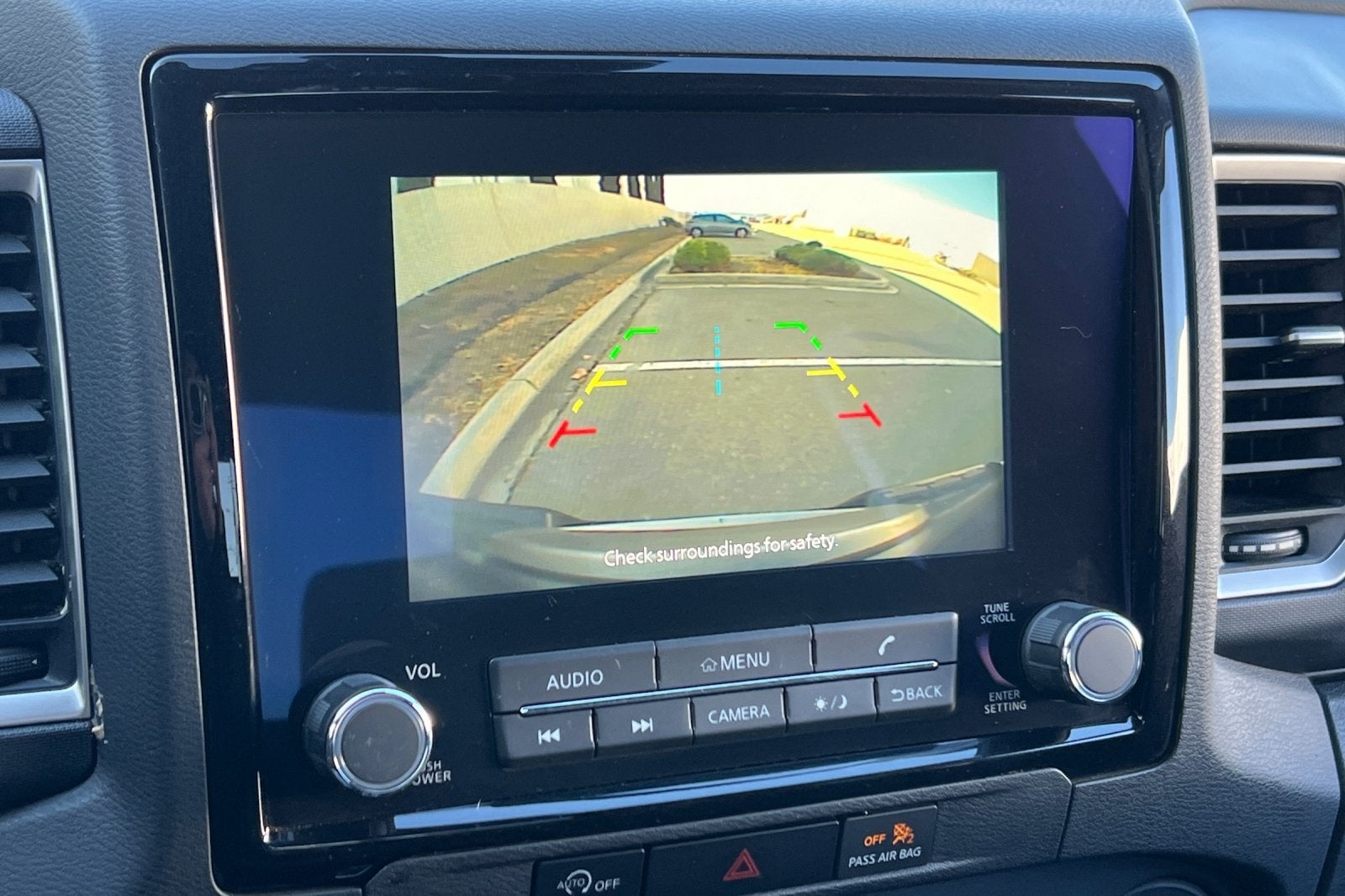 2024 Nissan Frontier SV