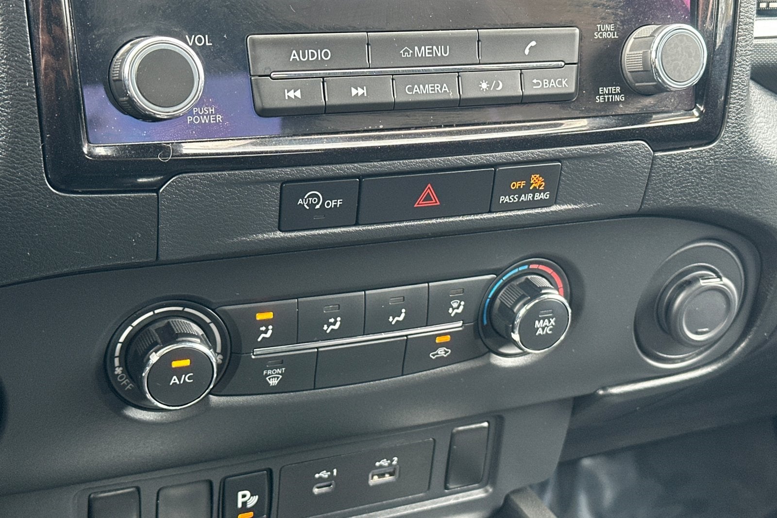 2024 Nissan Frontier SV