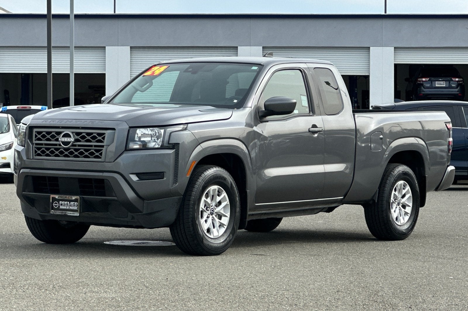 2024 Nissan Frontier SV