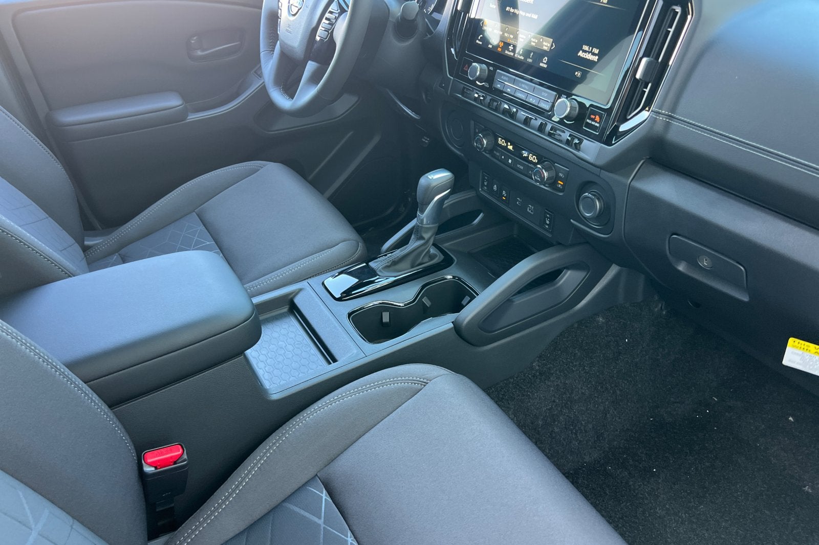 2027 Nissan Frontier SV