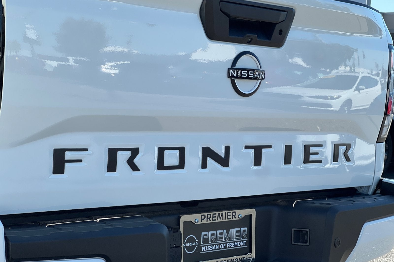 2027 Nissan Frontier SV