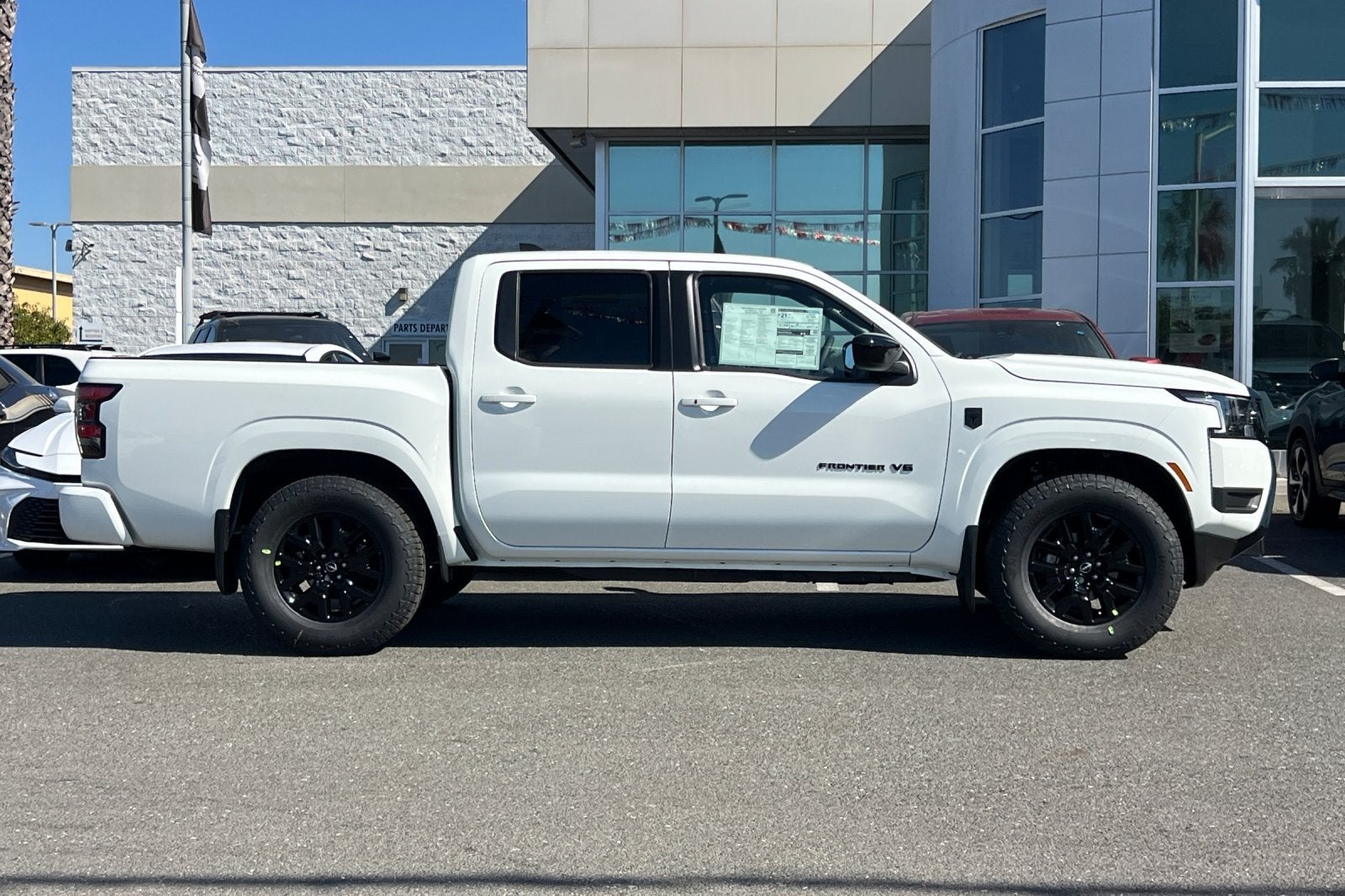 2027 Nissan Frontier SV