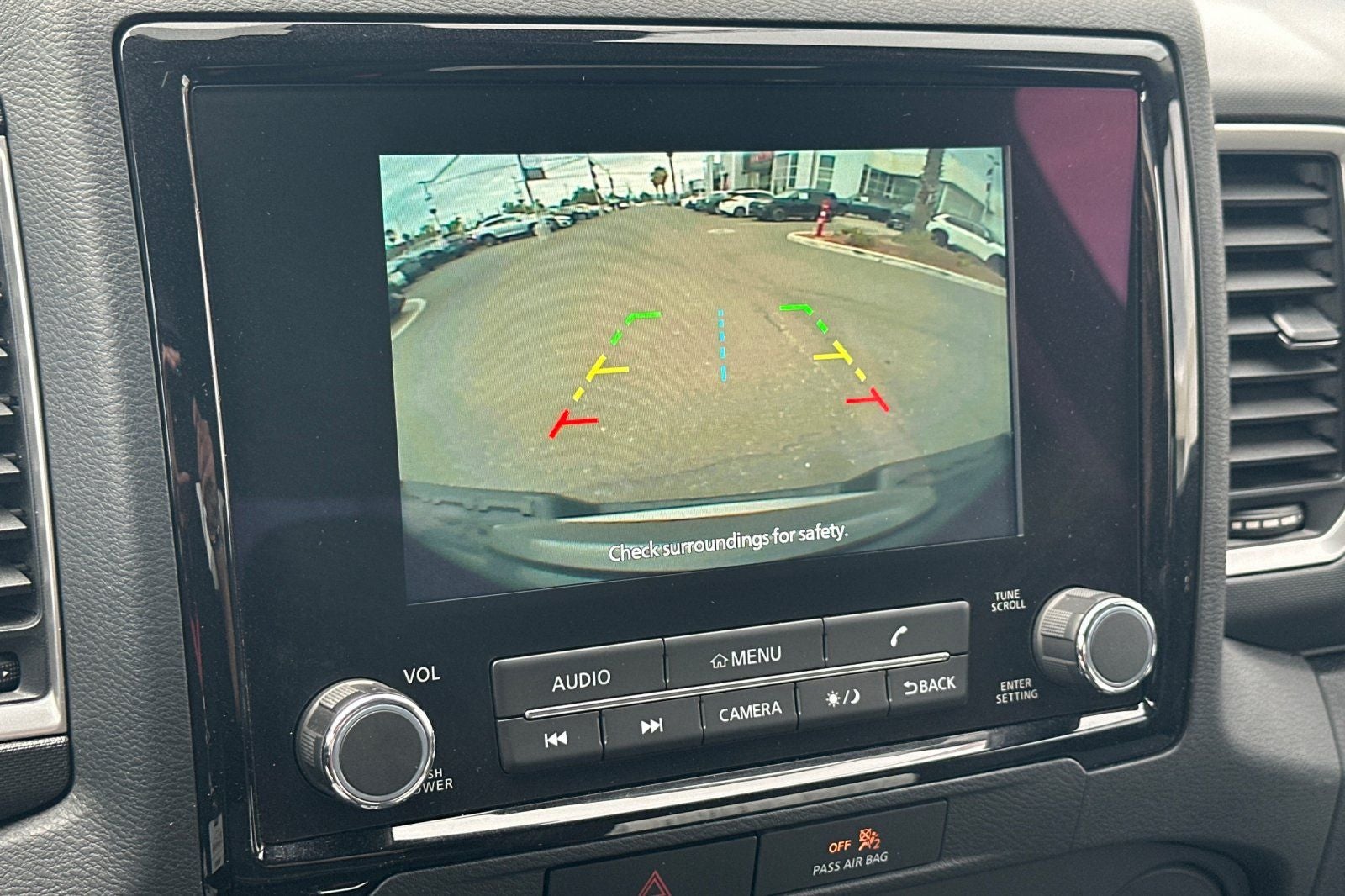2023 Nissan Frontier SV