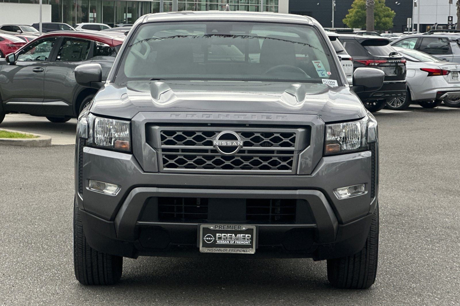 2023 Nissan Frontier SV