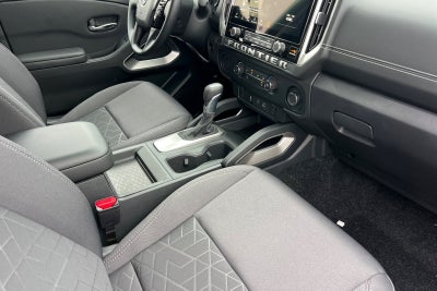 2027 Nissan Frontier SV