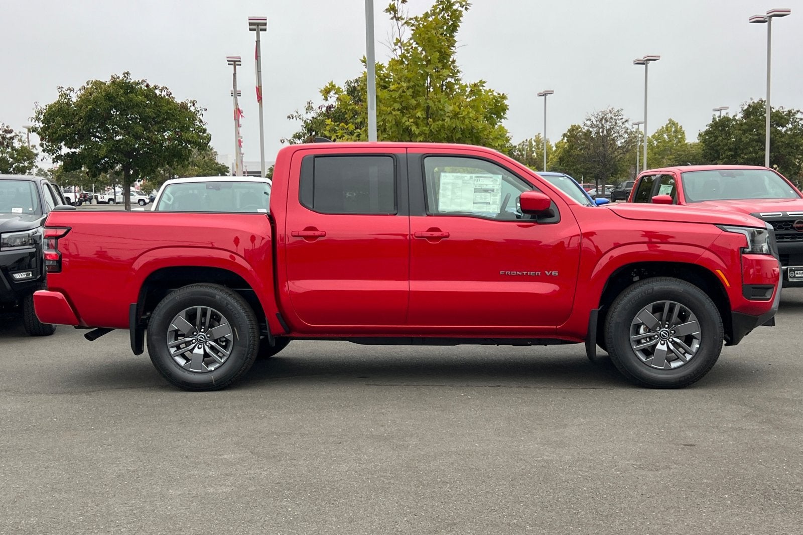 2027 Nissan Frontier SV