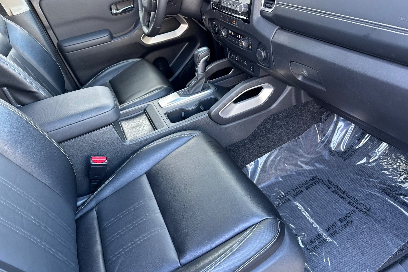 2024 Nissan Frontier SL