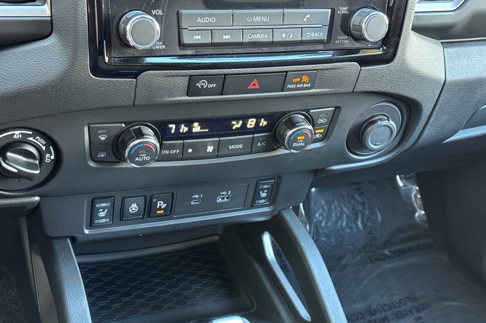 2024 Nissan Frontier SL