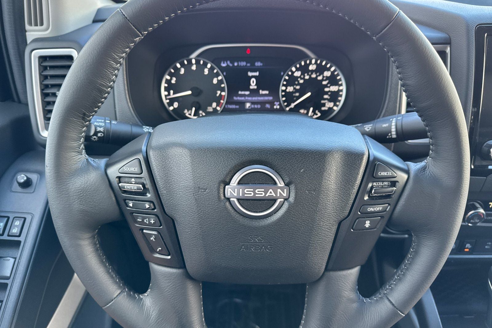 2024 Nissan Frontier SL
