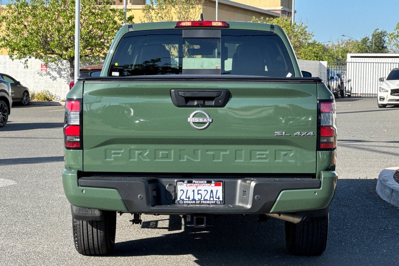 2024 Nissan Frontier SL