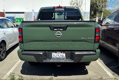 2024 Nissan Frontier SL
