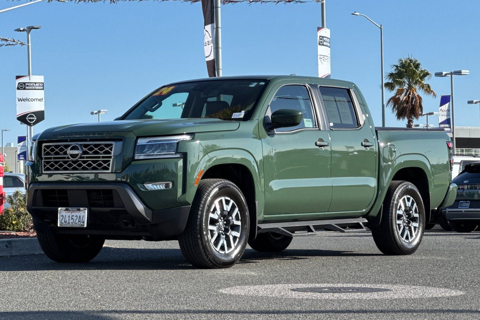 2024 Nissan Frontier SL