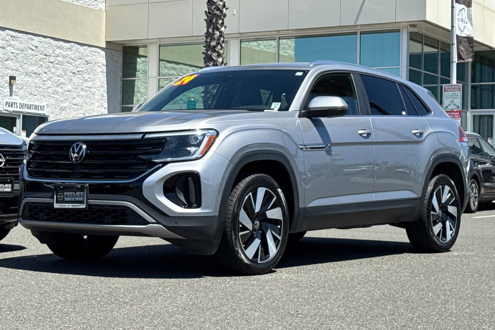 2024 Volkswagen Atlas Cross Sport 2.0T SE w/Technology