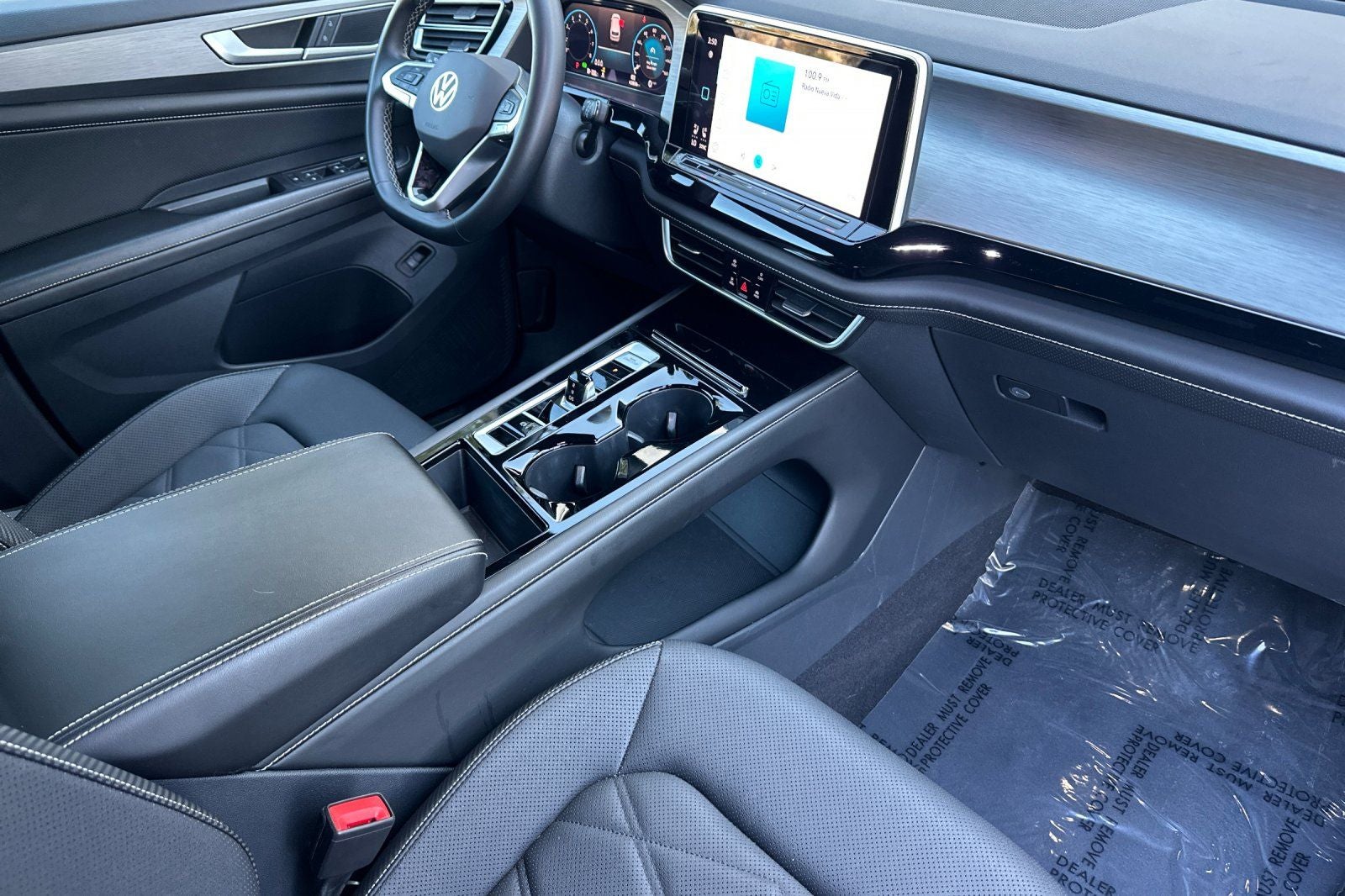 2024 Volkswagen Atlas Cross Sport 2.0T SE w/Technology