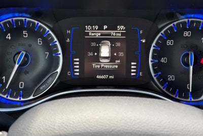 2024 Chrysler Voyager LX