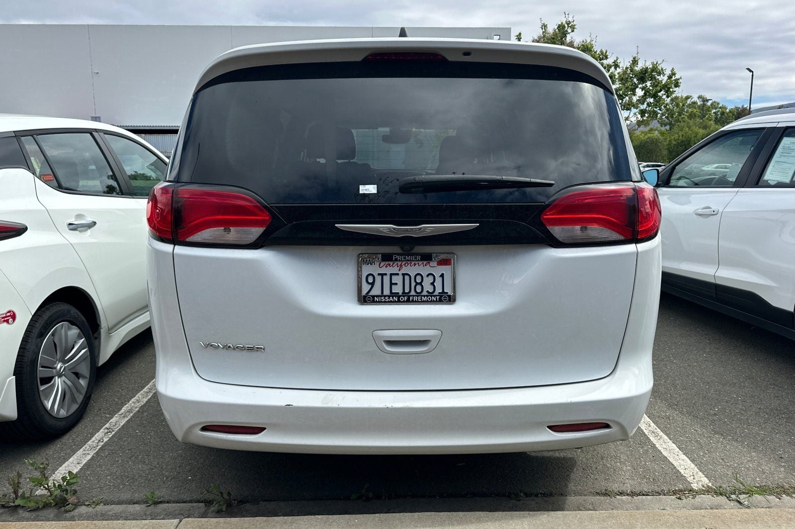 2023 Chrysler Voyager LX