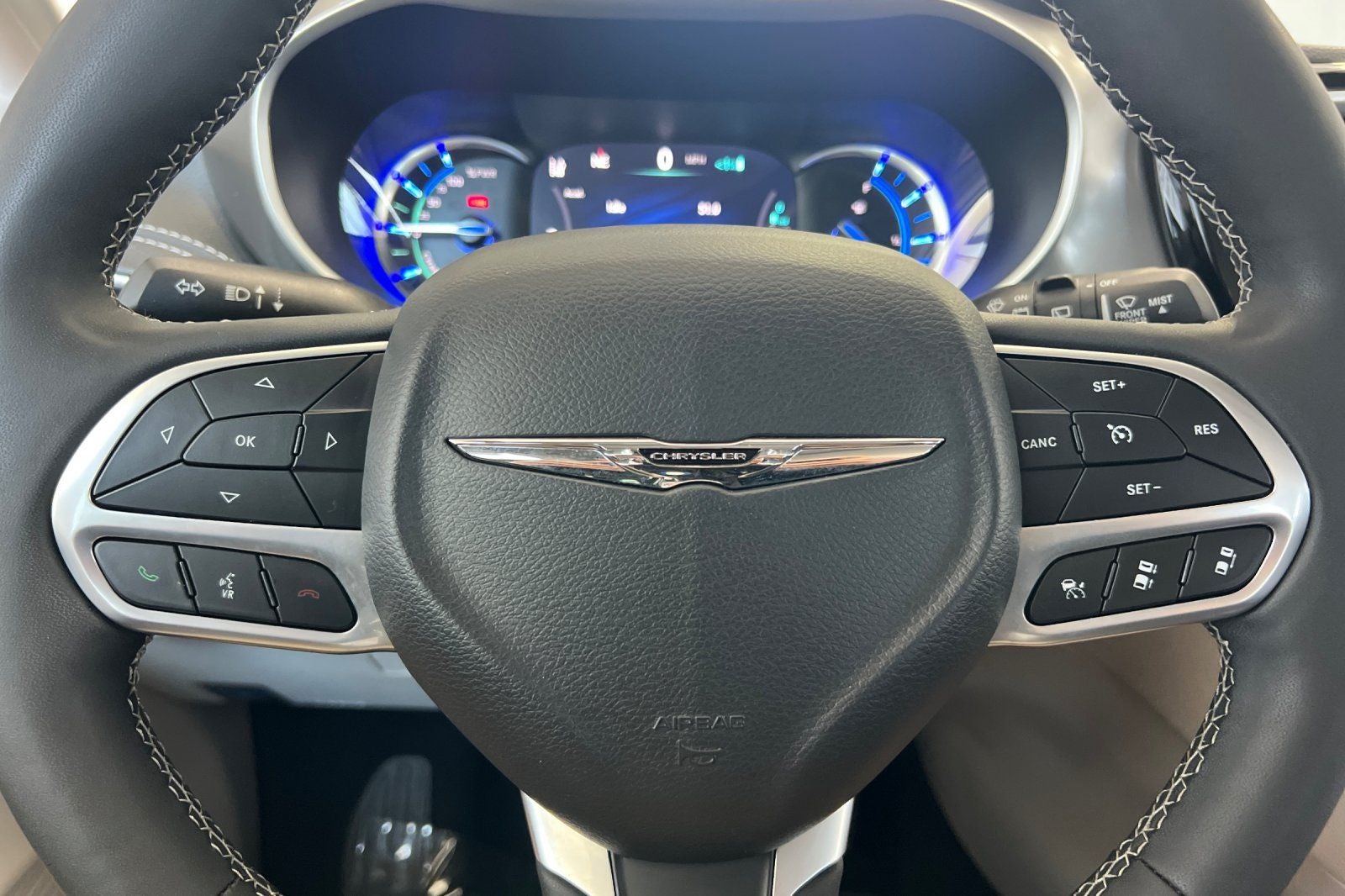 2024 Chrysler Pacifica Hybrid Select