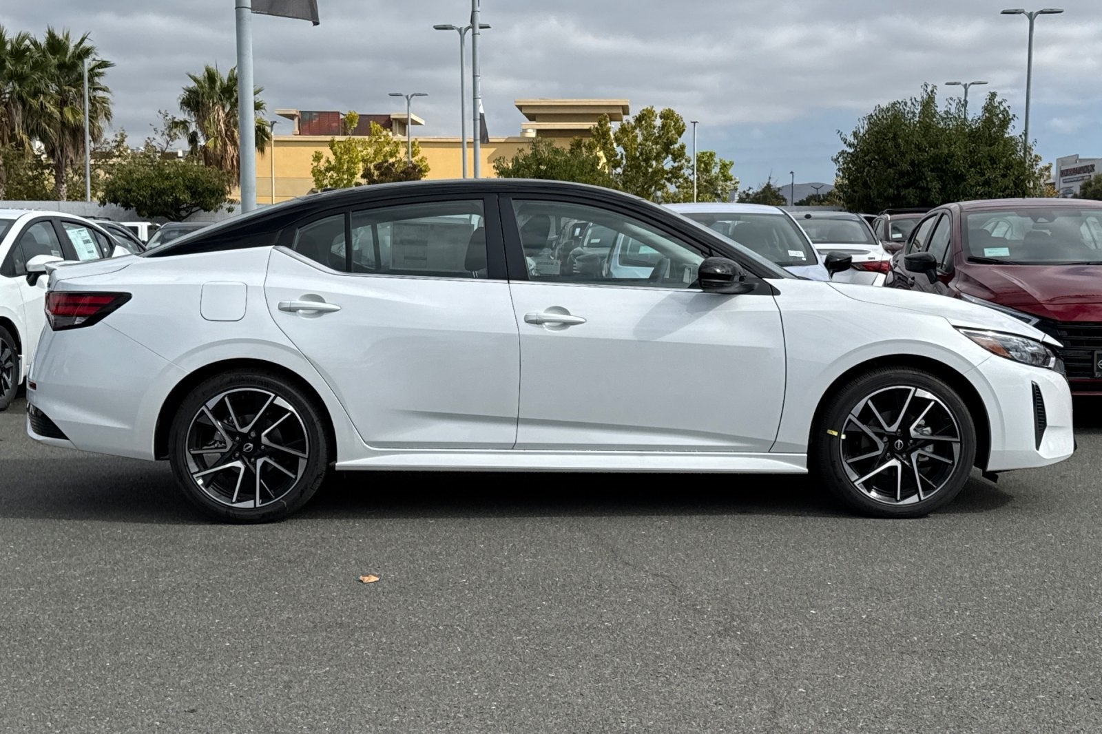 2025 Nissan Sentra SR