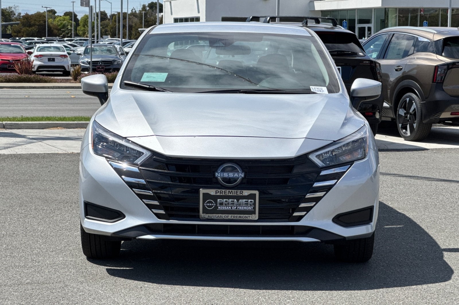 2025 Nissan Versa 1.6 SV