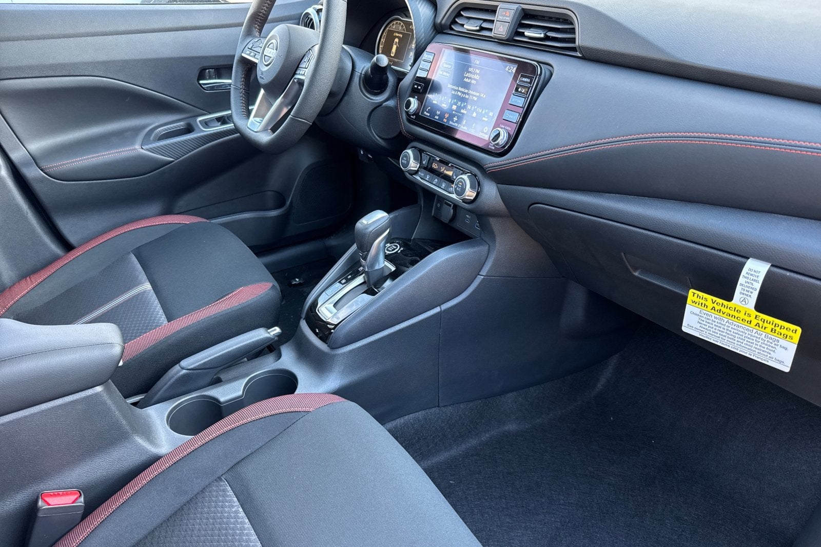 2025 Nissan Versa 1.6 SR