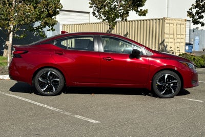 2025 Nissan Versa 1.6 SR