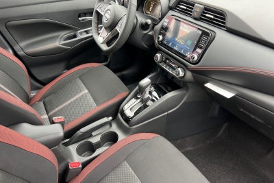 2025 Nissan Versa 1.6 SR