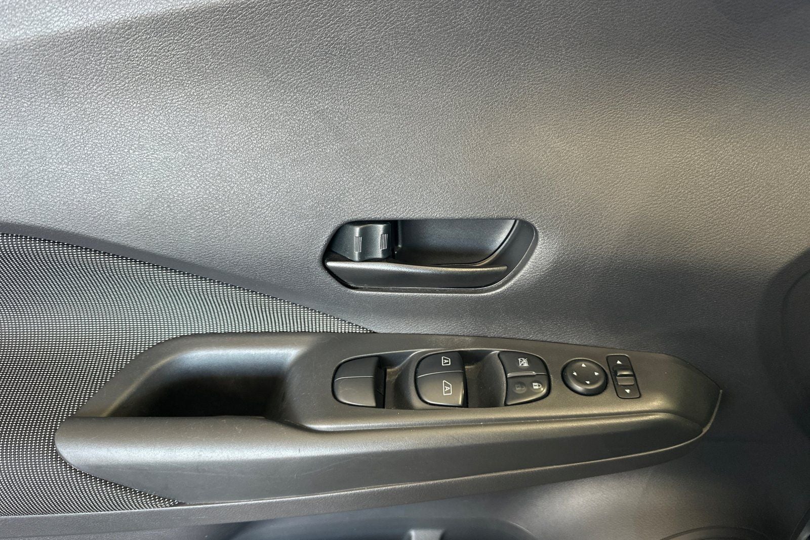 2018 Nissan Kicks S