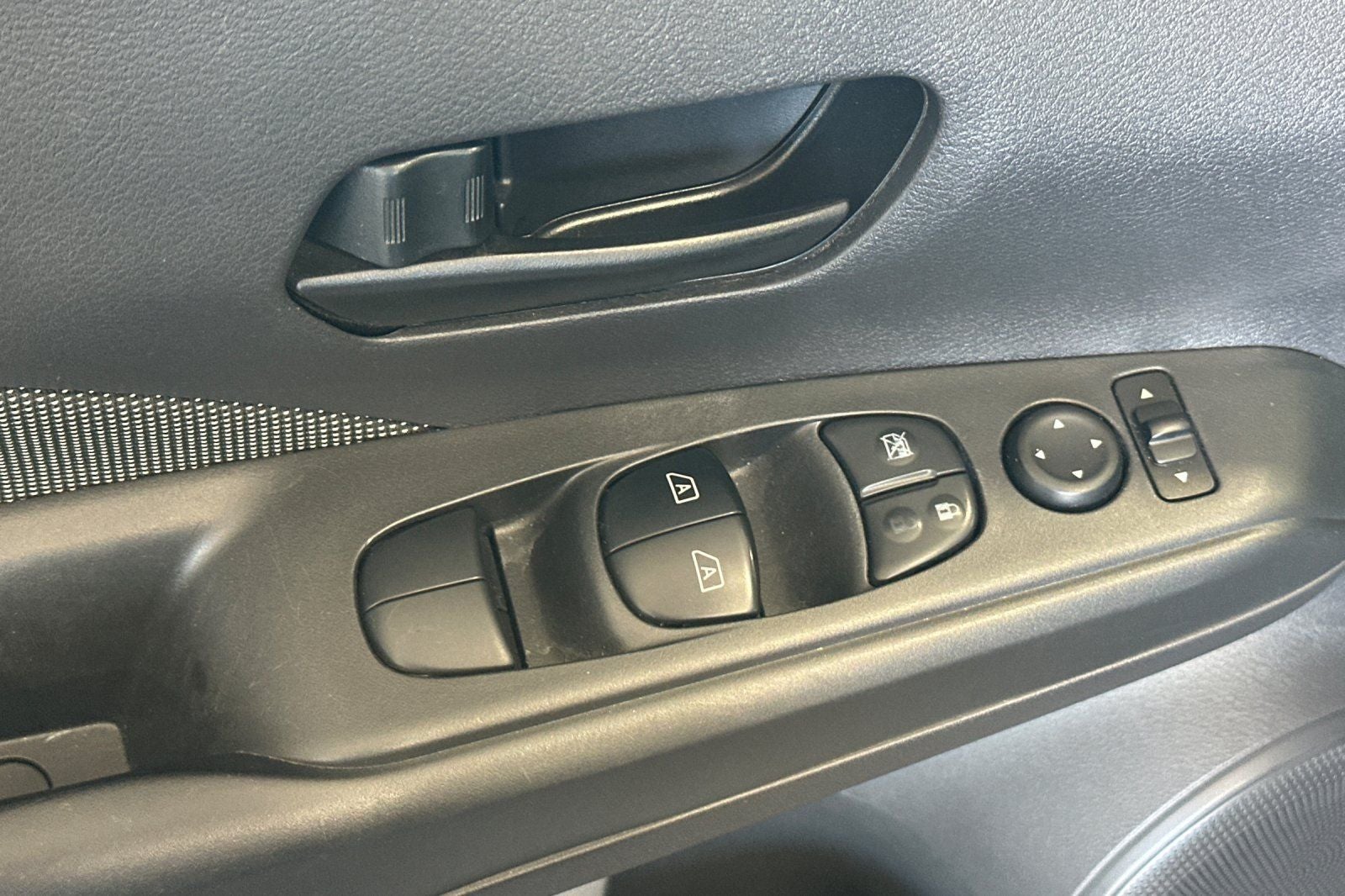 2018 Nissan Kicks S